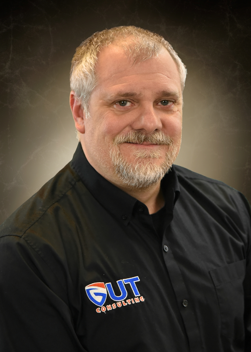 Justin Zahn Headshot